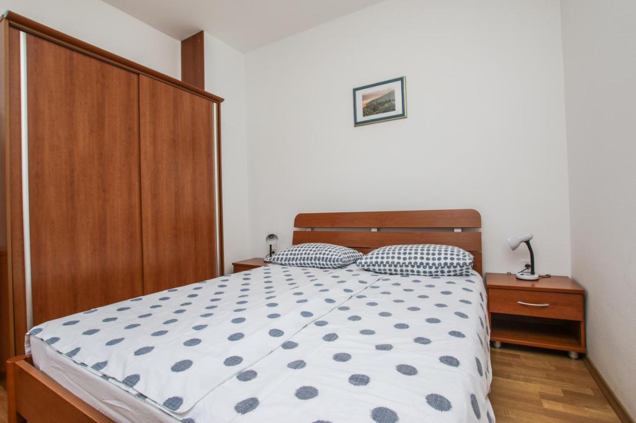 Apartments Cvitan 1. Floor 포레치 외부 사진